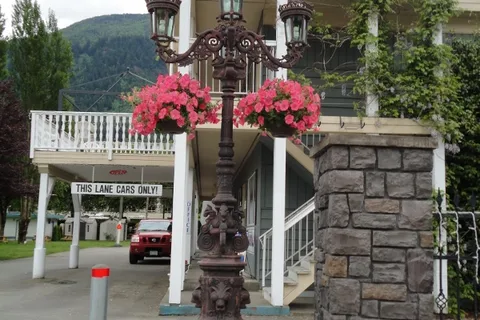 Glencoe Motel and RV Park