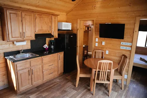 Snake River Cabins and RV Village