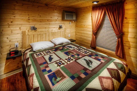 Snake River Cabins and RV Village
