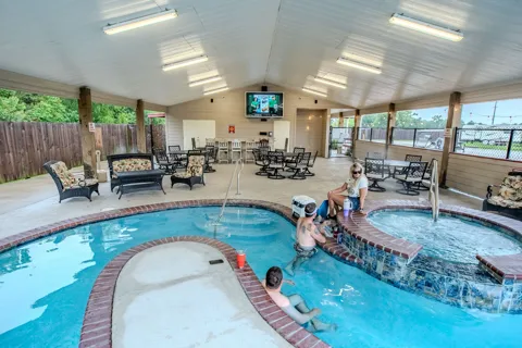 BEYONDER Resort Cajun Moon