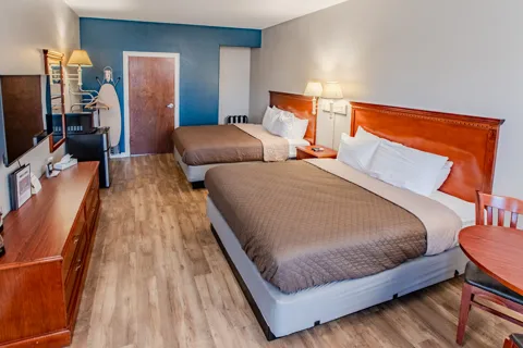 BEYONDER Resort Cajun Moon