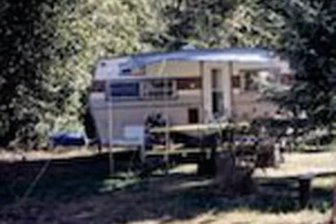 Kreekside Motel Campground and Trailer Court