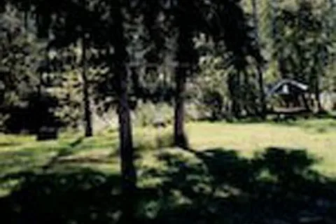 Kreekside Motel Campground and Trailer Court