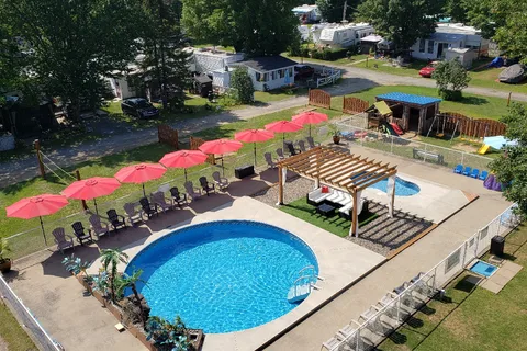 Camping Les Lions D Or