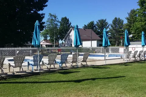 Camping Les Lions D Or