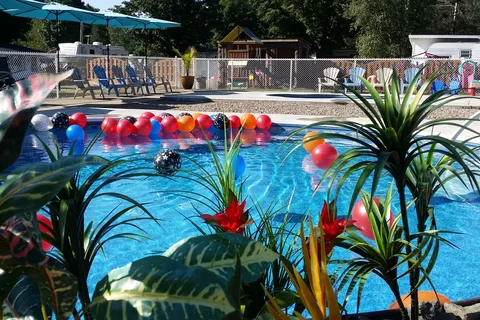 Camping Les Lions D Or