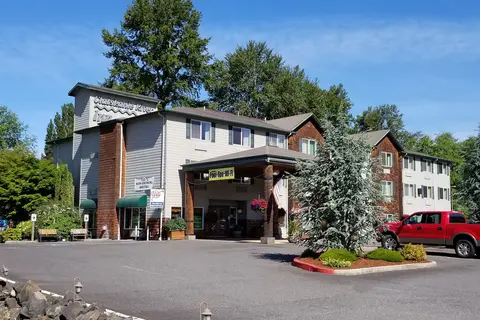 Clatskanie River Inn and RV Park
