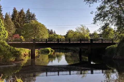 Clatskanie River Inn and RV Park