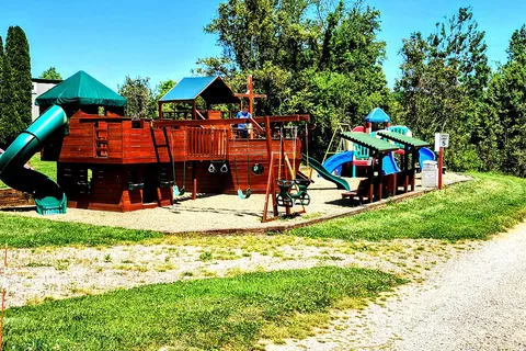 Wolfies Campground