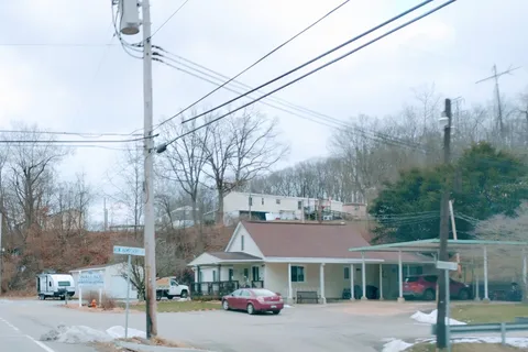 Wallace Trailer Sales and Court
