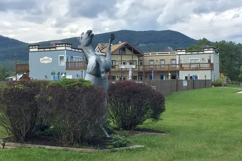 Skyline Ranch Resort