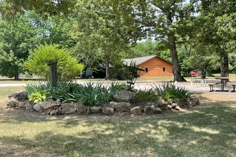 Big Red Barn RV Park