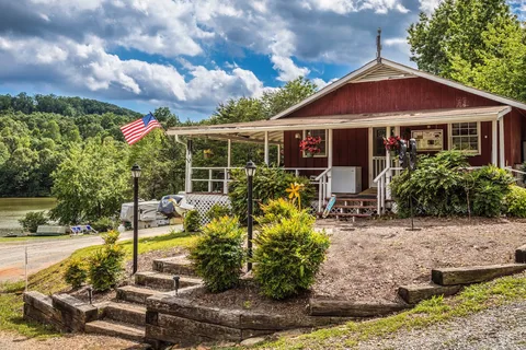 Diamond Lure Campground and RV Resort