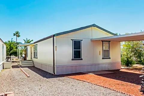 Hacienda Solano Resort (55+)