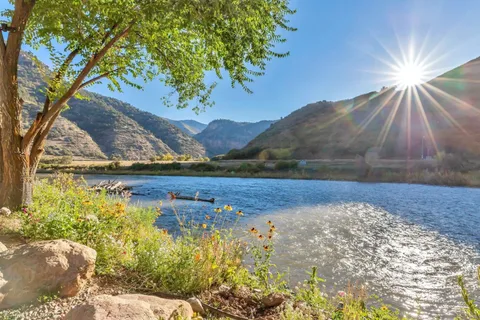 Glenwood Canyon Resort