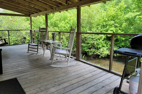 Hammer's Hideaway Campground