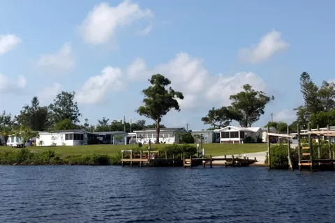 River Vista RV Village