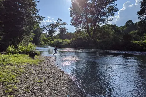 Crazy Acres Campground at Beaver Spring Lake