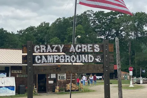Crazy Acres Campground at Beaver Spring Lake