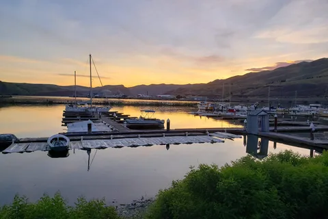 Hells Canyon RV Resort and Marina