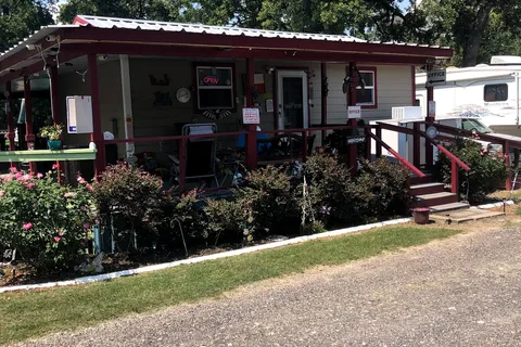 Cedar Oaks RV Camp