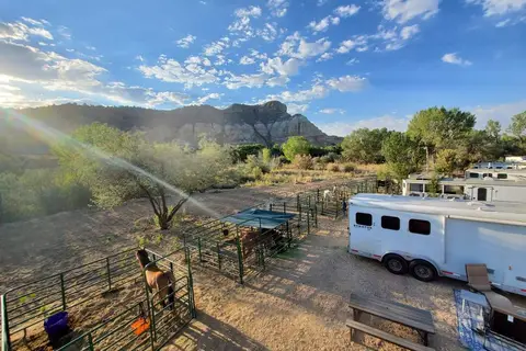Bryce Valley Ranch RV & Horse Park