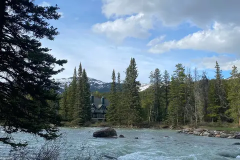Lake Louise Tent - Banff National Park