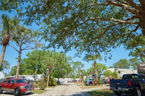 Sunshine Travel RV Resort