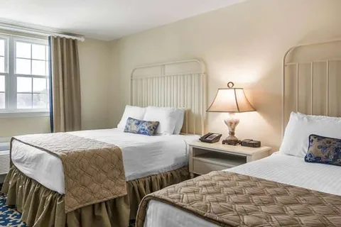 Shenandoah Crossing Resort and Country Club