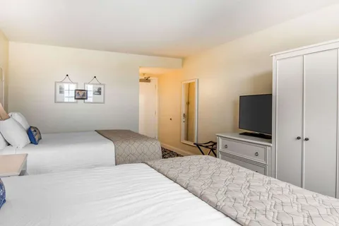 Shenandoah Crossing Resort and Country Club