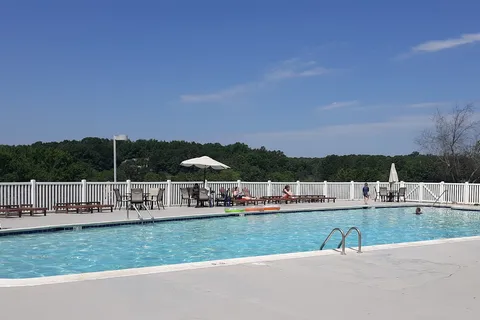 Shenandoah Crossing Resort and Country Club