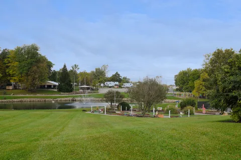 Glacier Hill Lakes RV Resort