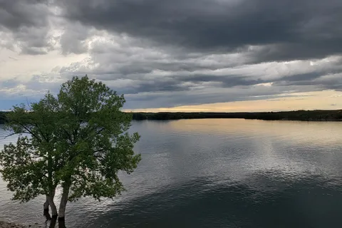 Shelter Point - Glendo State Park