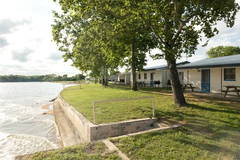 Oasis Lake Buchanan