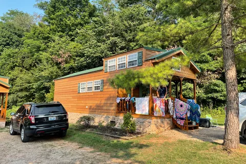 Mammoth Cave Jellystone Park Camp Resort