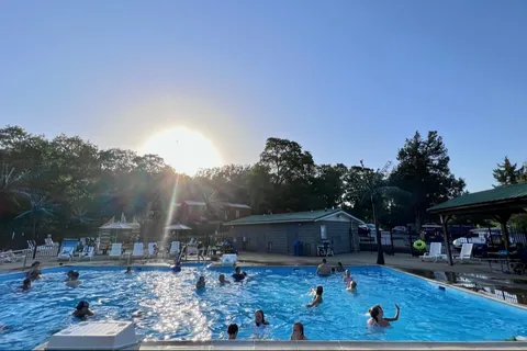 Mammoth Cave Jellystone Park Camp Resort