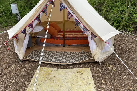 Royal Oaks Legendary Lodging Campground