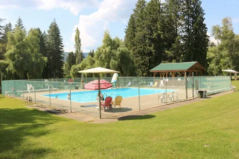 Whispering Pines RV Park