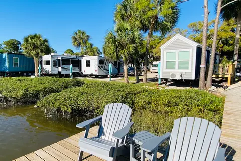 Sunset Isle RV Resort