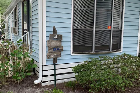Sunny Sands Nudist Resort and Mobile Home Park