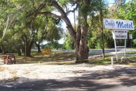 Cindy's Motel and RV Park