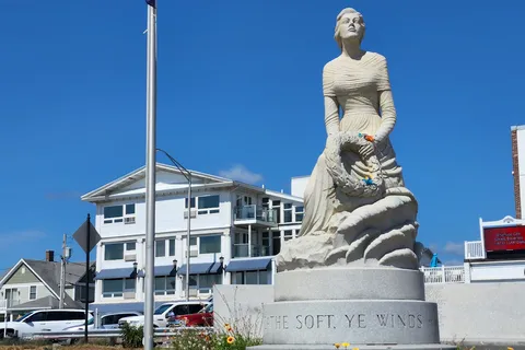Hampton Beach State Park RV Camp