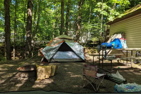 Horseshoe Lake Camp and Cottages