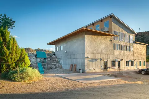Escalante Cabins & RV Park