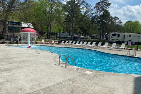 Claboughs Campground and Cabins