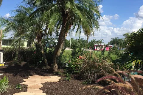 Bay Lake Motorcoach Resort