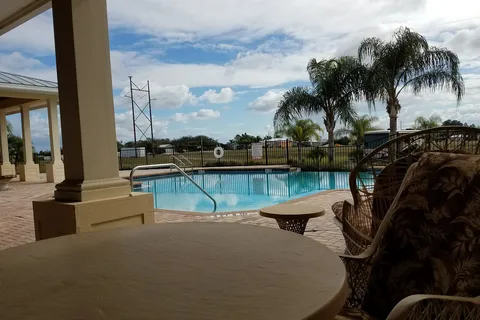 Bay Lake Motorcoach Resort