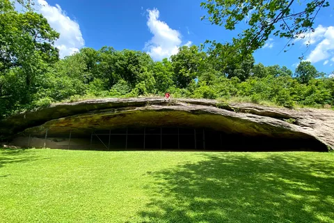 Graham Cave State Park