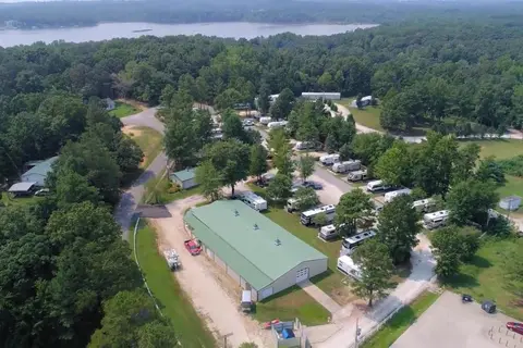 Eagle's Nest RV Park