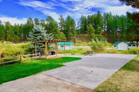 Larsson's Crooked Creek Resort